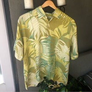 Tommy Bahama silk shirt. Size XL. NWT.